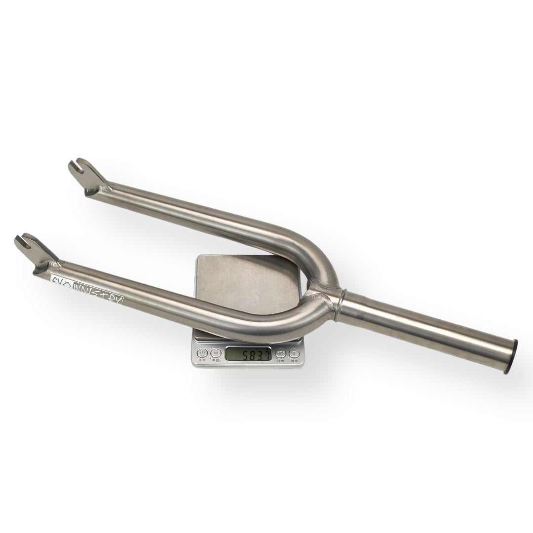 18" Titanium Fork