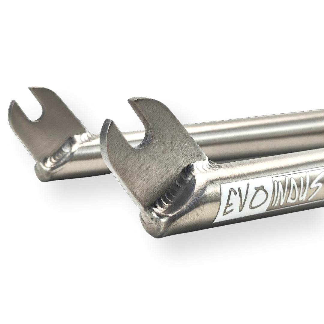 18" Titanium Fork