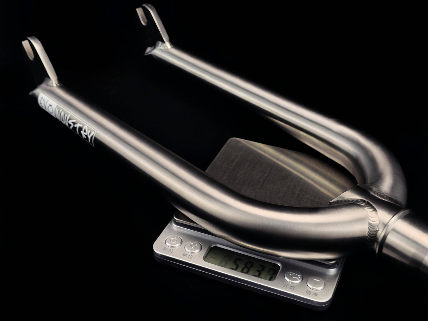 18" Titanium Fork